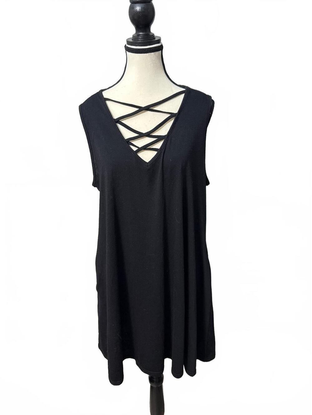 Bobbie Brooks Plus Size 1X Black Caged V-Neck Sleeveless A-Line Tunic Dress